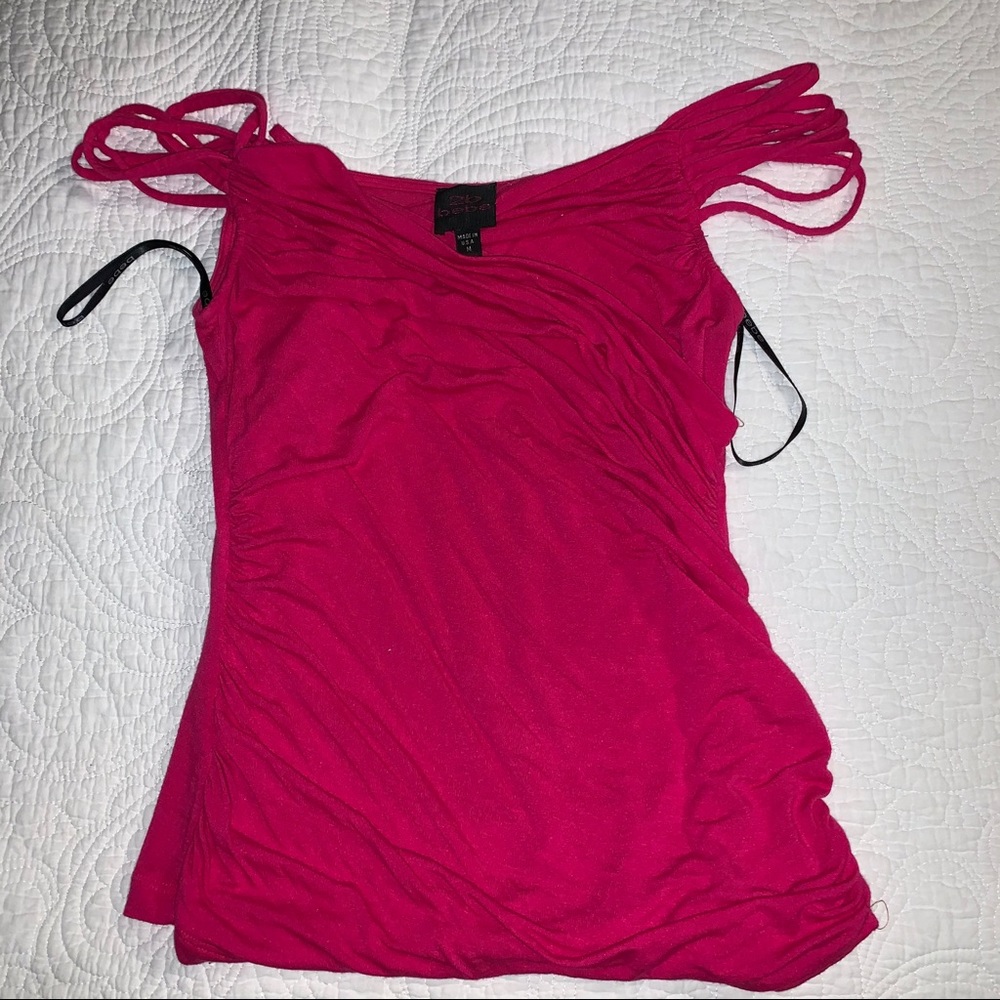 3 TOPS - Picture 3 of 4